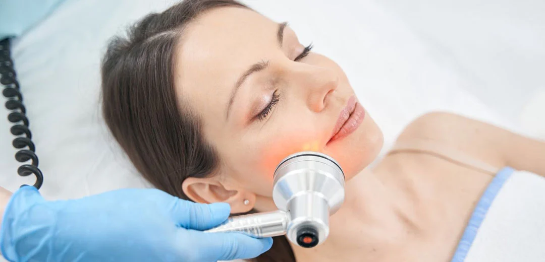 Terapie de rejuvenare facială